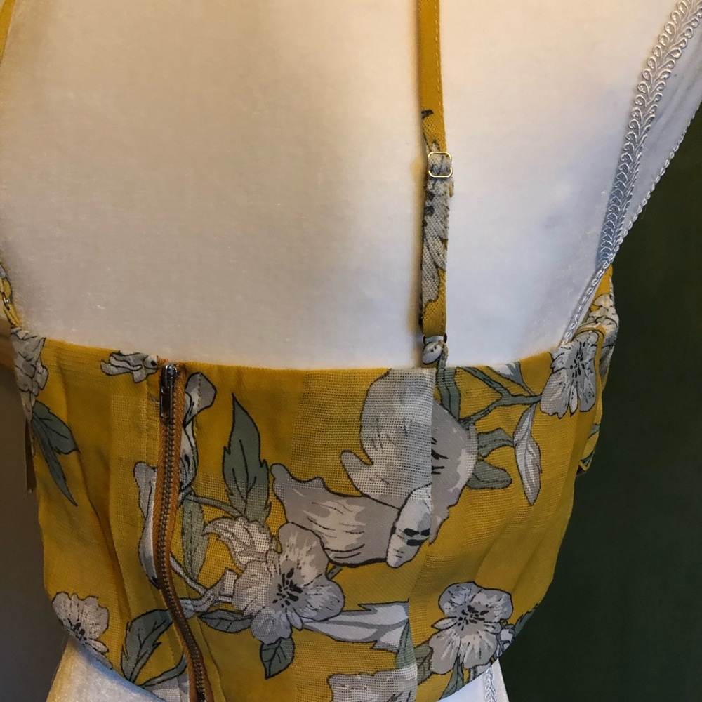 Crop top - Picture 4 of 7